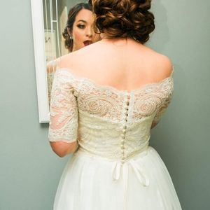 Gown wedding dress